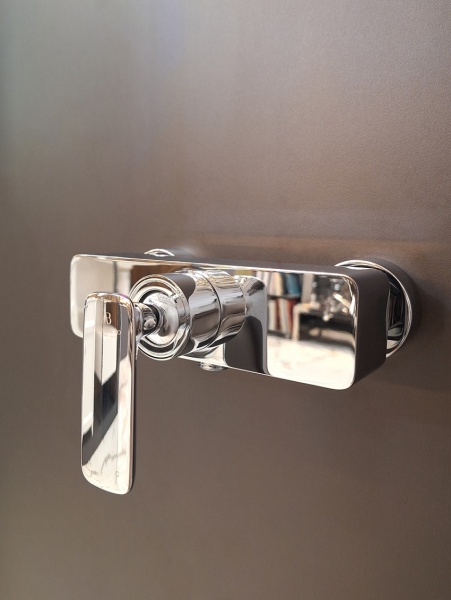 Смеситель для душа AltroBagno Aperto 030601 Cr Смеситель для душа AltroBagno Aperto 030601 Cr