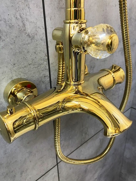 Душевая система с термостатом AltroBagno Beatrice 030408 Or Душевая система с термостатом AltroBagno Beatrice 030408 Or