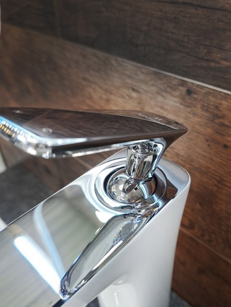 Смеситель для раковины AltroBagno Aperto 010206 Bi Cr