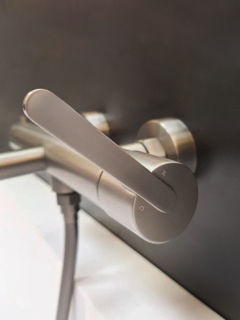 Смеситель для ванны AltroBagno Unione 0222 GrMt Смеситель для ванны AltroBagno Unione 0222 GrMt