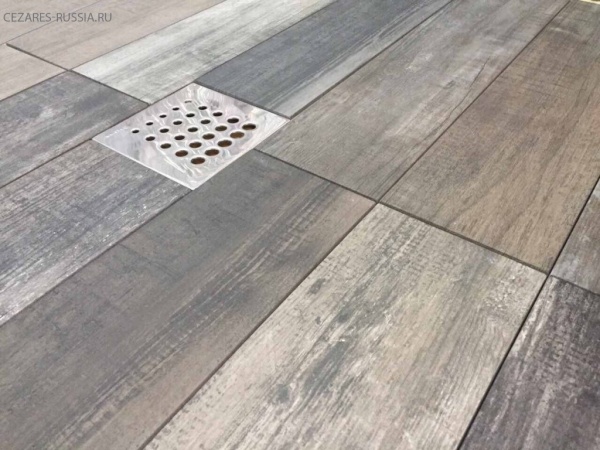 Точечный трап 150х150 мм Confluo Standard Vertical Drops,металл с перфорацией Drops (Капли), без рам