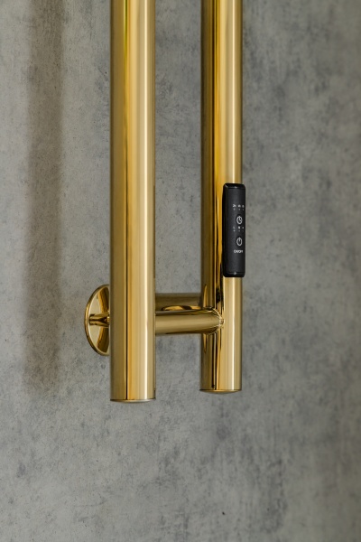 Полотенцесушитель электрический Chromix Kassel 10x120 П3 GI с сухим тэном с крючками Полотенцесушитель электрический Chromix Kassel 10x120 П3 GI с сухим тэном с крючками