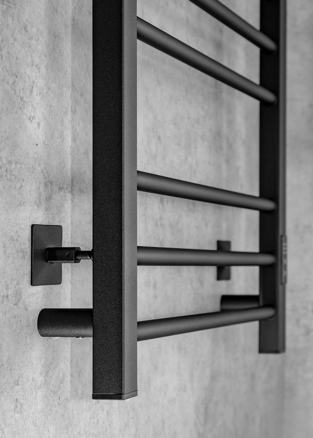 Полотенцесушитель электрический Chromix Berne 50x80 П9 MB с сухим теном универсальное подключение