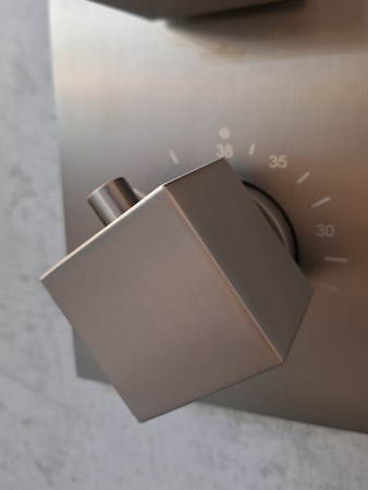 Душевая система с термостатом AltroBagno Lamberto 040411 GrMt