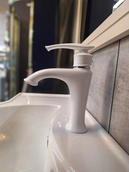 Смеситель для раковины AltroBagno Beatrice 0116 Bi