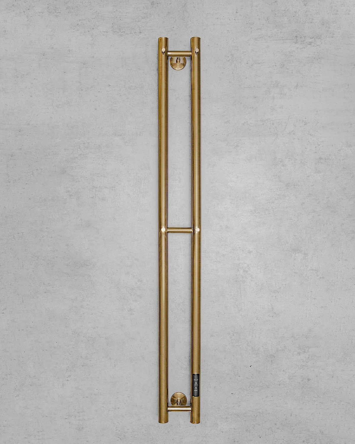 Полотенцесушитель электрический Chromix Kassel 10x120 П3 GI с сухим тэном с крючками