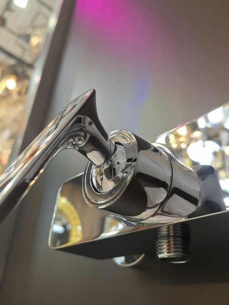 Смеситель для душа AltroBagno Aperto 030601 Cr Смеситель для душа AltroBagno Aperto 030601 Cr