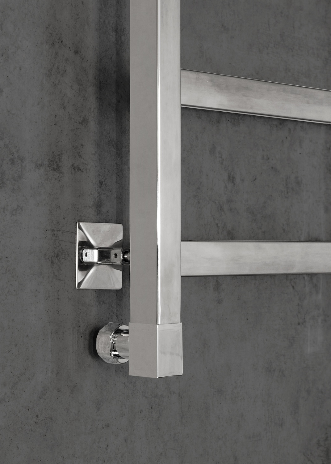 Полотенцесушитель водяной Chromix Granada 40x80 П6 Cr с крючками