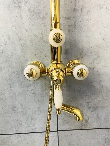 Душевая система AltroBagno Opera 030206 Or Душевая система AltroBagno Opera 030206 Or