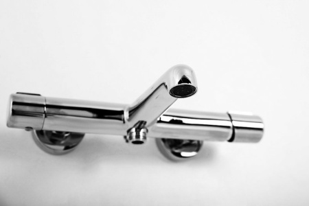 Смеситель для ванны и душа BelBagno UNO UNO-VASM-NERO Смеситель для ванны и душа BelBagno UNO UNO-VASM-NERO