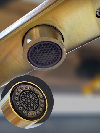 Смеситель для кухни с гибким изливом AltroBagno Flusso 050202 OrSp