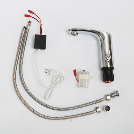 Сенсорный смеситель для раковины BelBagno ACQUA-ELV-CRM