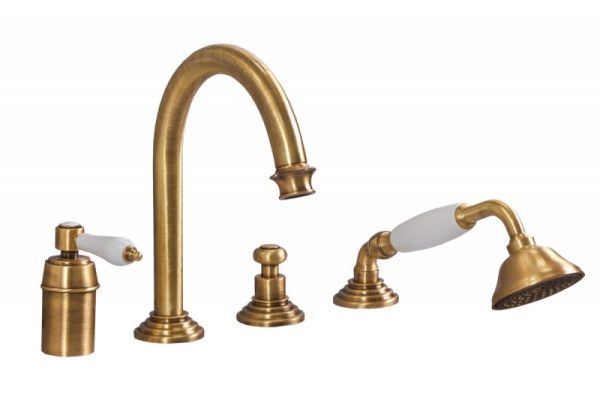 Смеситель на борт ванны однорычажный с выдвижным душем и переключателем Cezares APHRODITE-BVDM-03/24 Смеситель на борт ванны однорычажный с выдвижным душем и переключателем Cezares APHRODITE-BVDM-03/24