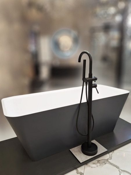 Смеситель для ванны AltroBagno Metropoli 020202 NeOp Смеситель для ванны AltroBagno Metropoli 020202 NeOp