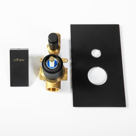 Встраиваемый однорычажный смеситель для душа с переключателем на 2 выхода Cezares UNIKA-VDIM-02 Встраиваемый однорычажный смеситель для душа с переключателем на 2 выхода Cezares UNIKA-VDIM-02