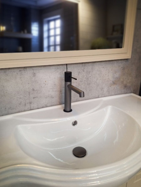 Смеситель для раковины AltroBagno Intento 0127 GrNe