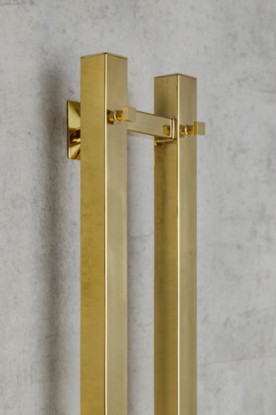 Полотенцесушитель электрический Chromix Pure 10x120 П3 GI с сухим тэном с крючками Полотенцесушитель электрический Chromix Pure 10x120 П3 GI с сухим тэном с крючками