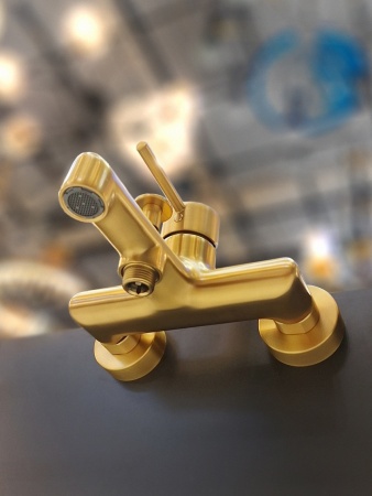 Смеситель для ванны AltroBagno Metropoli 0219 OrSp Смеситель для ванны AltroBagno Metropoli 0219 OrSp