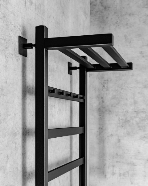 Полотенцесушитель водяной Chromix Granada 50x80 П5 MB с крючками и верхней полкой Полотенцесушитель водяной Chromix Granada 50x80 П5 MB с крючками и верхней полкой