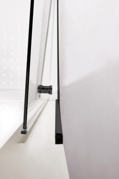 Душевая дверь CEZARES ECO-O-B-1-90-C-NERO