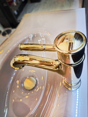 Смеситель для раковины AltroBagno Beatrice Duo 0131 Or