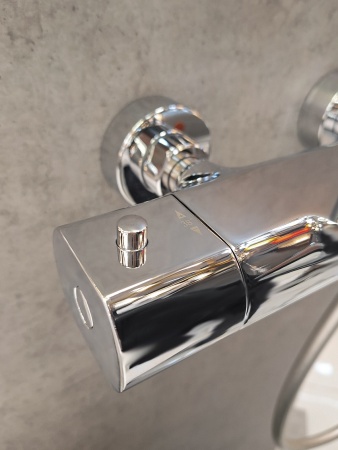 Душевая система с термостатом AltroBagno Aperto 030409 Cr