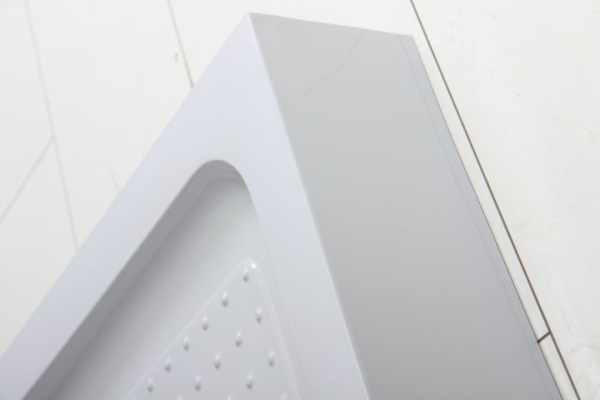 Акриловый поддон BelBagno TRAY-BB-RH-120/80-550-15-W-R Акриловый поддон BelBagno TRAY-BB-RH-120/80-550-15-W-R