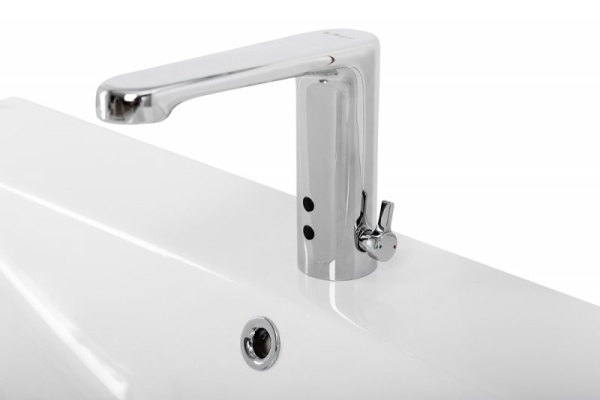 Сенсорный смеситель для раковины BelBagno BB-ELVM-CRM