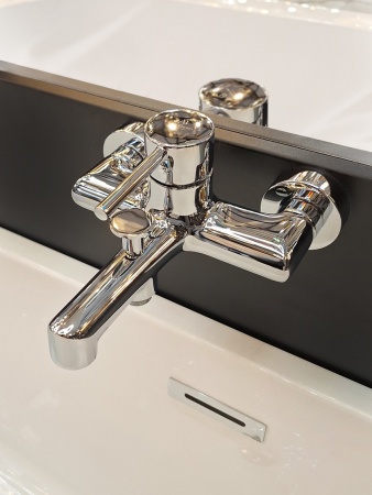 Смеситель для ванны AltroBagno Intento 0218 Cr Смеситель для ванны AltroBagno Intento 0218 Cr