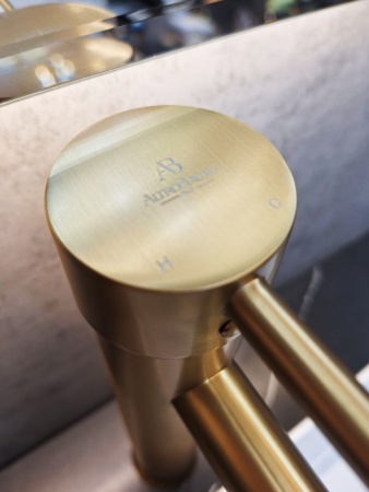 Смеситель для раковины AltroBagno Metropoli 010219 OrSp