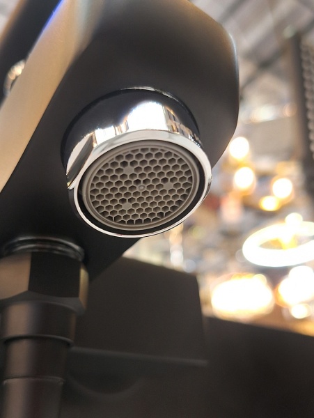 Смеситель для ванны с душем AltroBagno Aperto 0211 NeOp Смеситель для ванны с душем AltroBagno Aperto 0211 NeOp