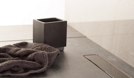 Душевой лоток Pestan Confluo Frameless Line 650 Black Glass Cezares 13701204