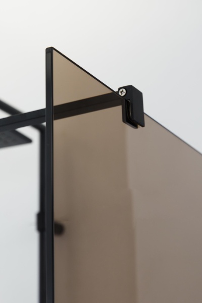 Душевая перегородка CEZARES LIBERTA-L-1-120-BR-NERO