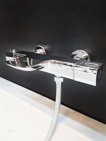 Смеситель для ванны с термостатом AltroBagno Aperto 020402 Cr