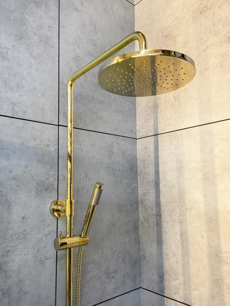 Душевая система с термостатом AltroBagno Costanza 030419 Or Душевая система с термостатом AltroBagno Costanza 030419 Or