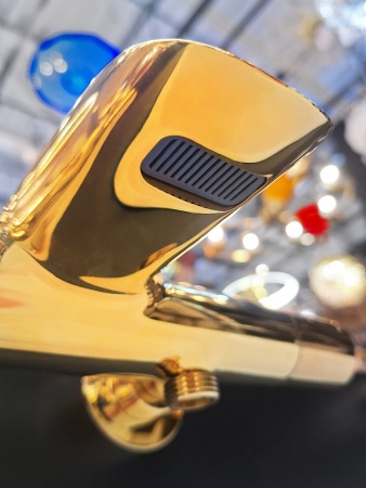 Смеситель для ванны AltroBagno Costanza 0214 Or