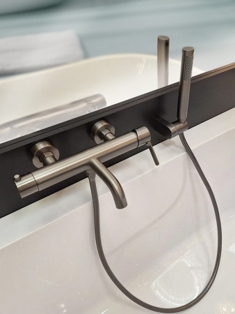 Смеситель для ванны AltroBagno Unione 0222 GrMt Смеситель для ванны AltroBagno Unione 0222 GrMt