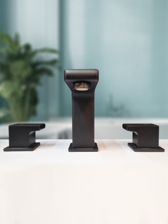 Смеситель на борт ванной с душем AltroBagno Lamberto 020106 NeOp