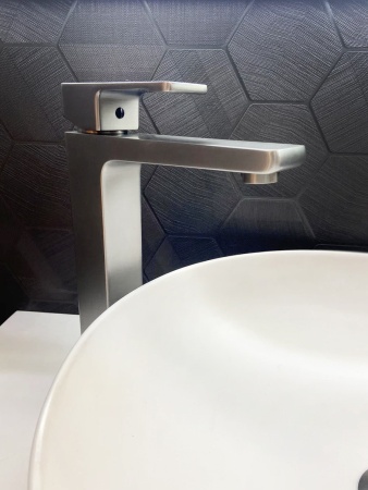 Смеситель для раковины AltroBagno Lamberto 010224 GrMt