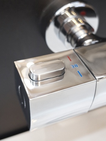 Смеситель для ванны с термостатом AltroBagno Aperto 020402 Cr