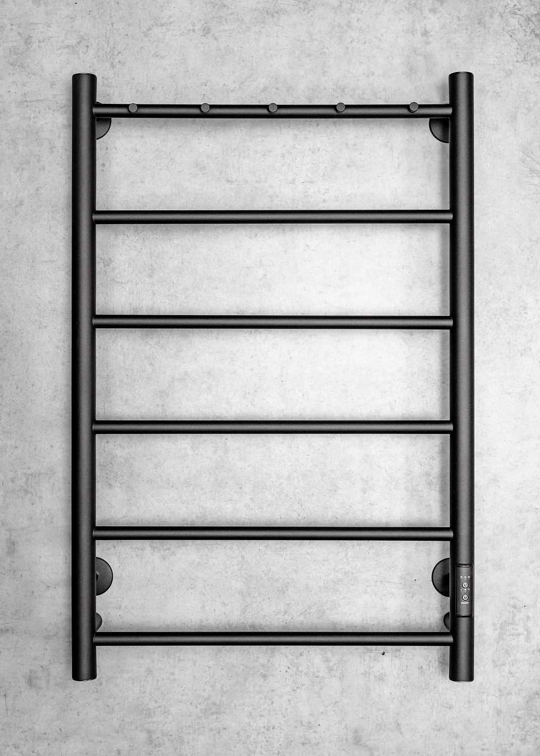 Полотенцесушитель электрический с сухим теном Chromix Bonn 50x80 П6 MB с крючками