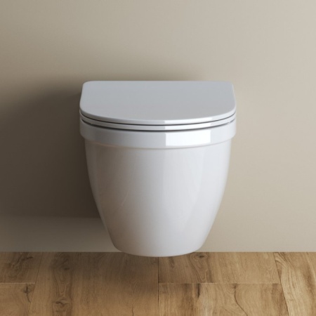 Унитаз подвесной безободковый с сиденьем BelBagno LOTO BB070CHR/SC Унитаз подвесной безободковый с сиденьем BelBagno LOTO BB070CHR/SC