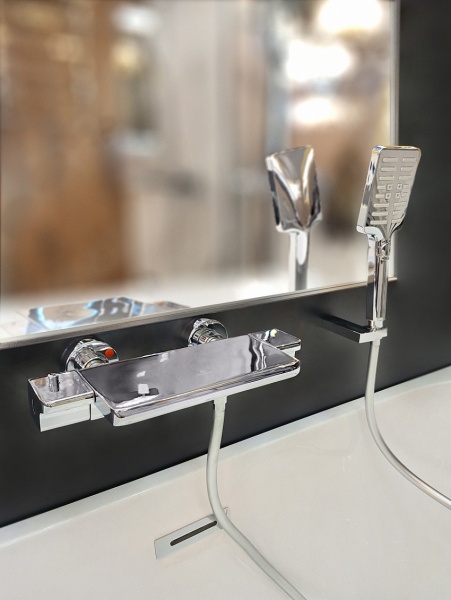 Смеситель для ванны с термостатом AltroBagno Lamberto 020401 Cr