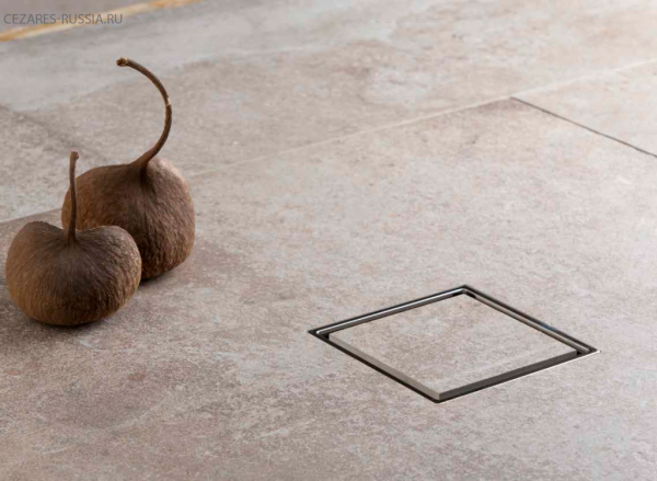 Точечный трап 150х150 мм Confluo Standard Vertical Ceramic, полая под плитку, с рамкой PESTAN 130000